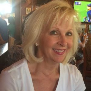 Meet your Posher, Laurie